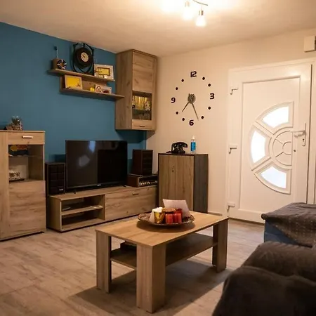 Apartament ραστώνη