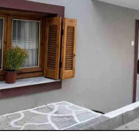 ραστώνη Apartment Drama